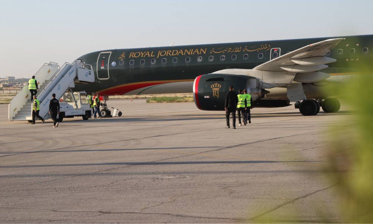 The first international passenger flight from Royal Jordanian Airlines landed at Aleppo International Airport following its rehabilitation - May 6, 2025 (SANA)